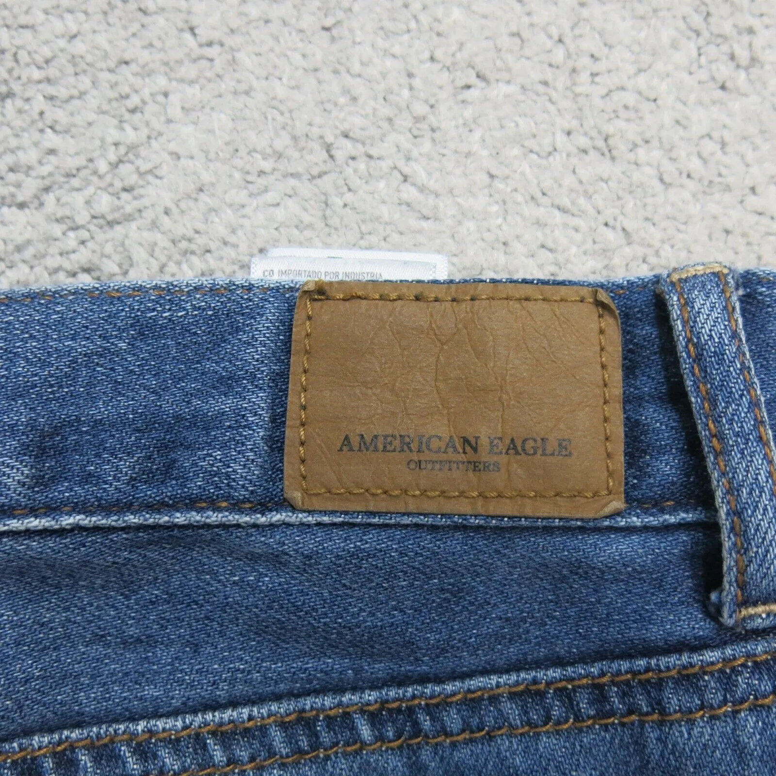 American Eagle Jeans Womens 16 Reg Blue 100% Cotton Work Wear Straight Leg Denim