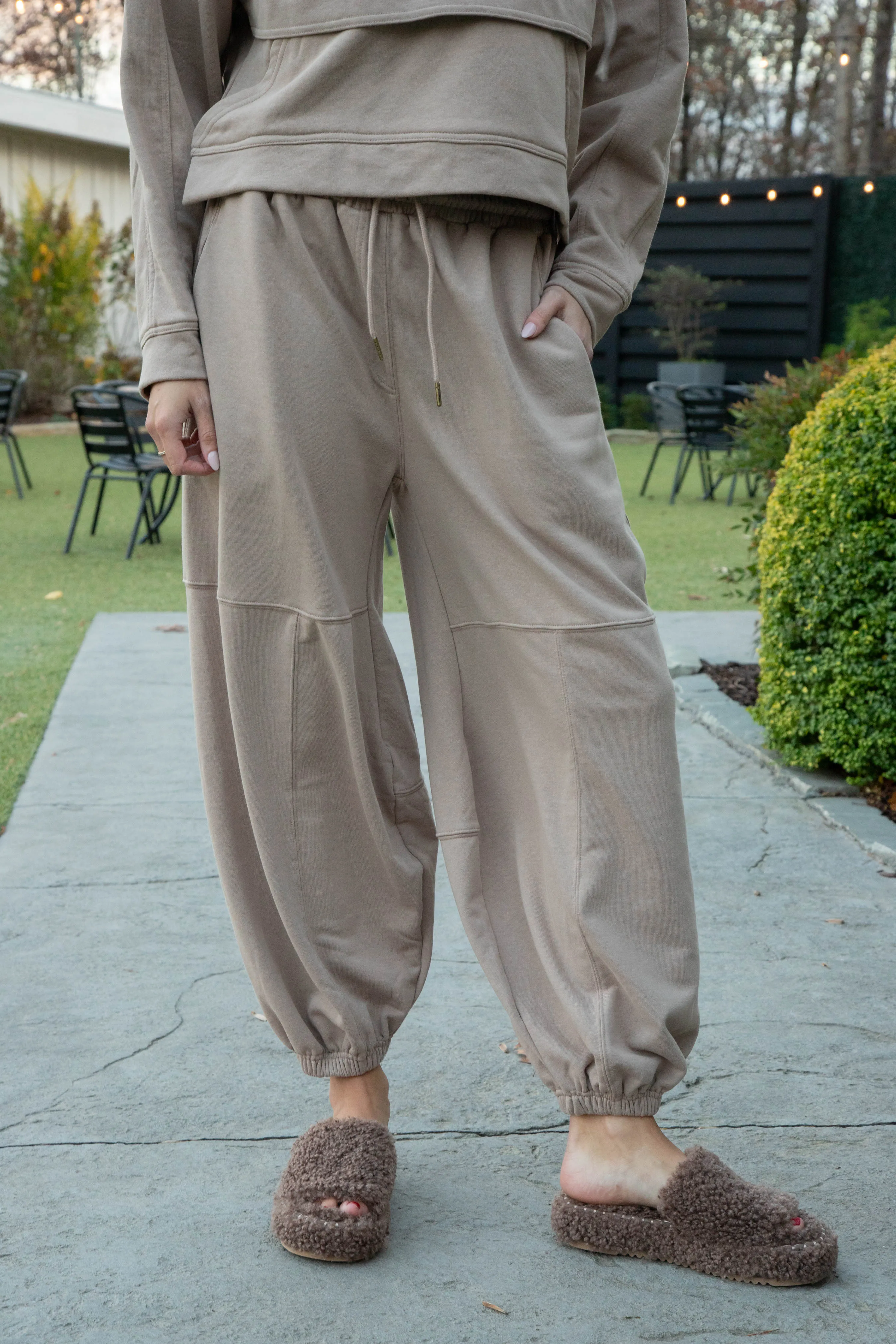 Annabella High Waisted Sweatpants, Mocha