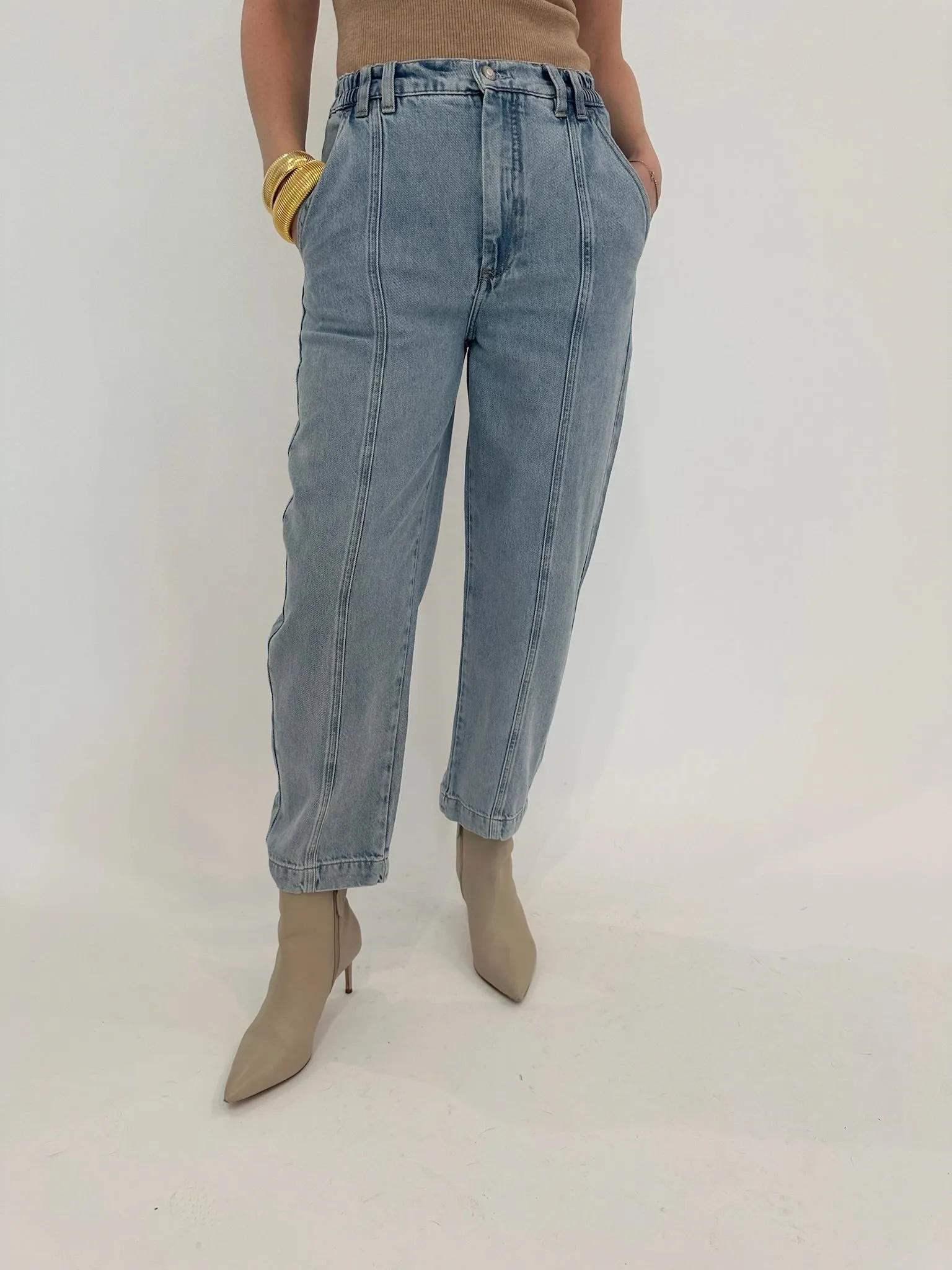 Court Mid Rise Relaxed Straight Denim Pants