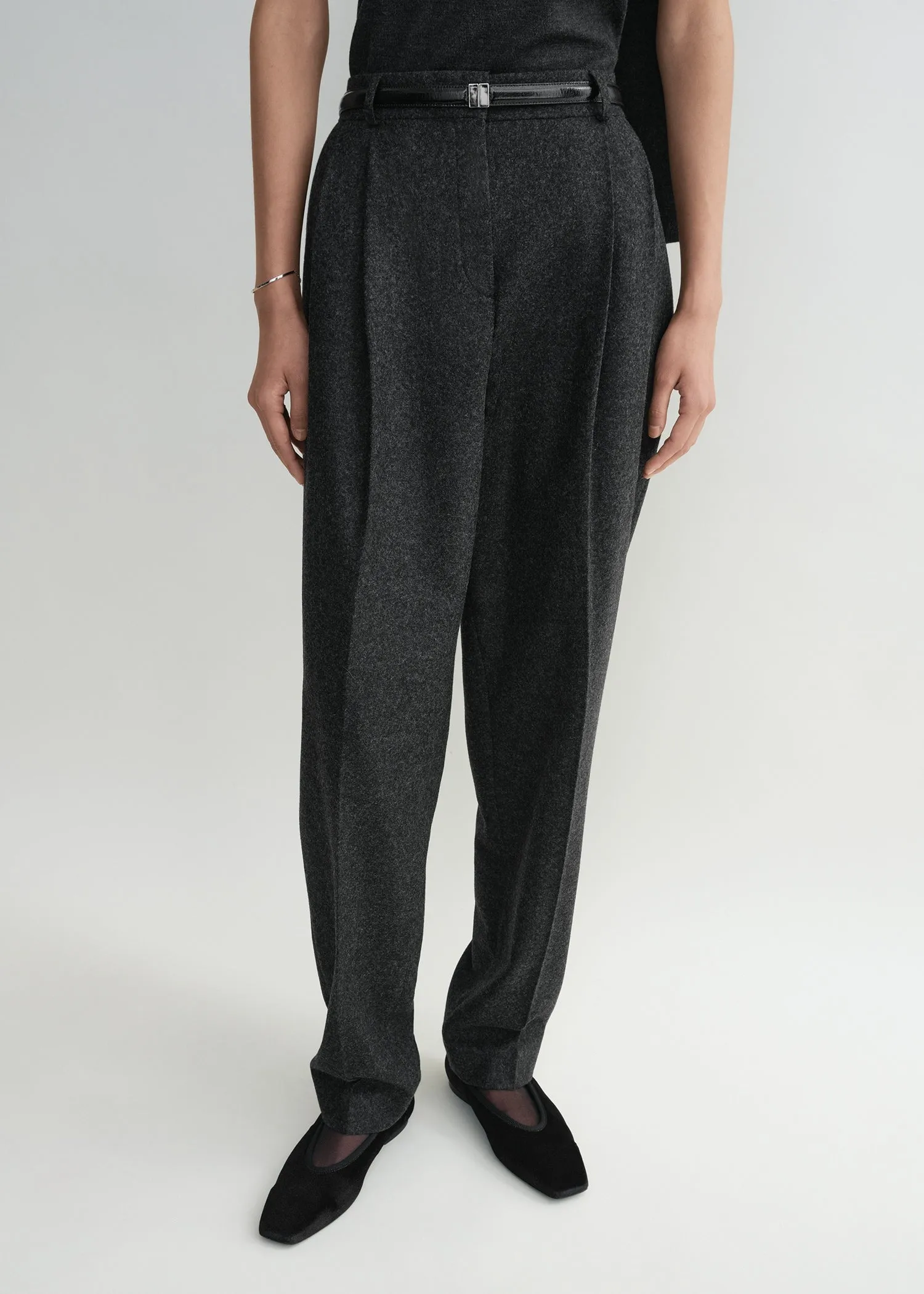 Double-pleated tailored trousers charcoal melange