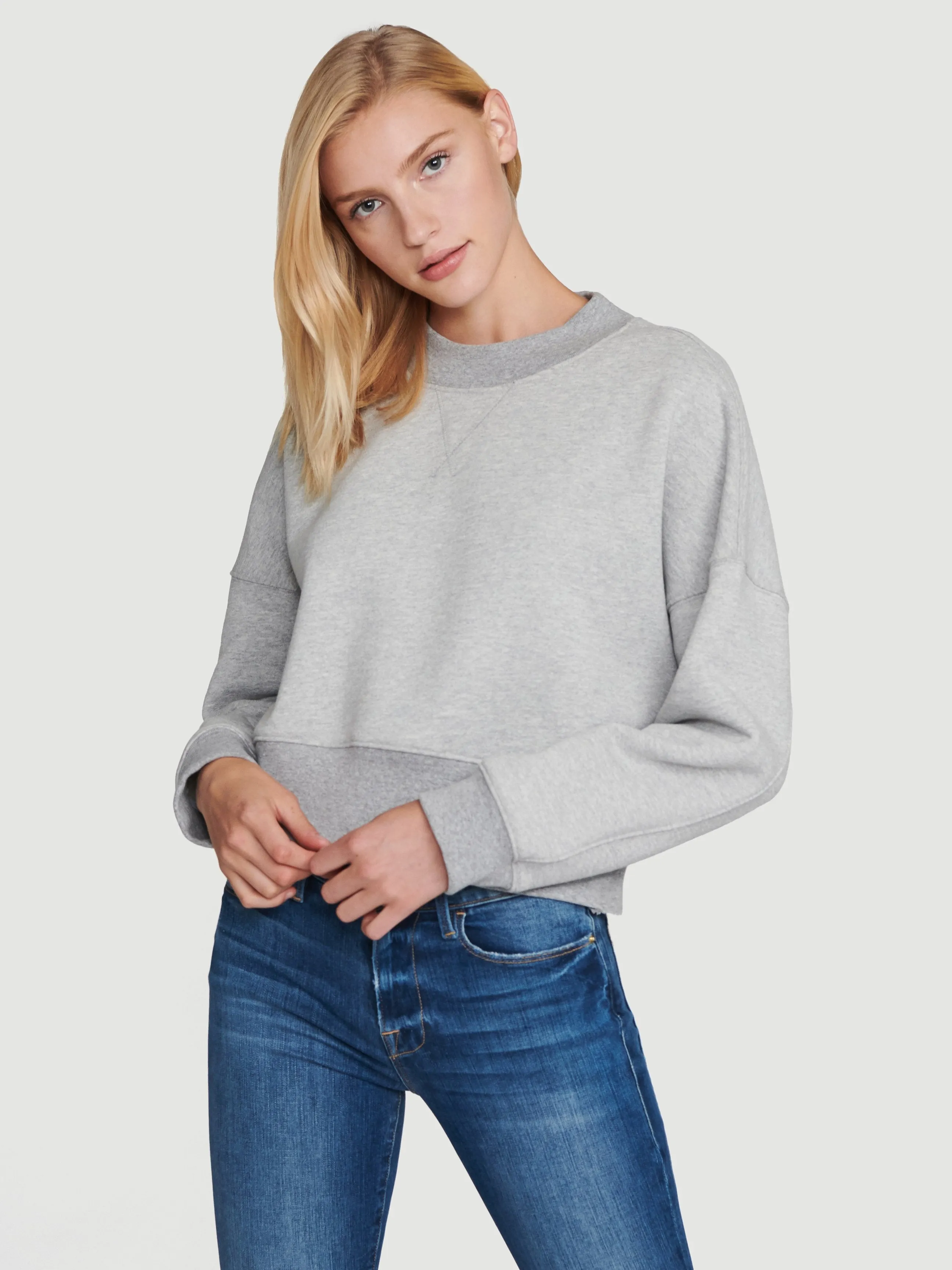 Drop Shoulder Crew -- Gris Heather