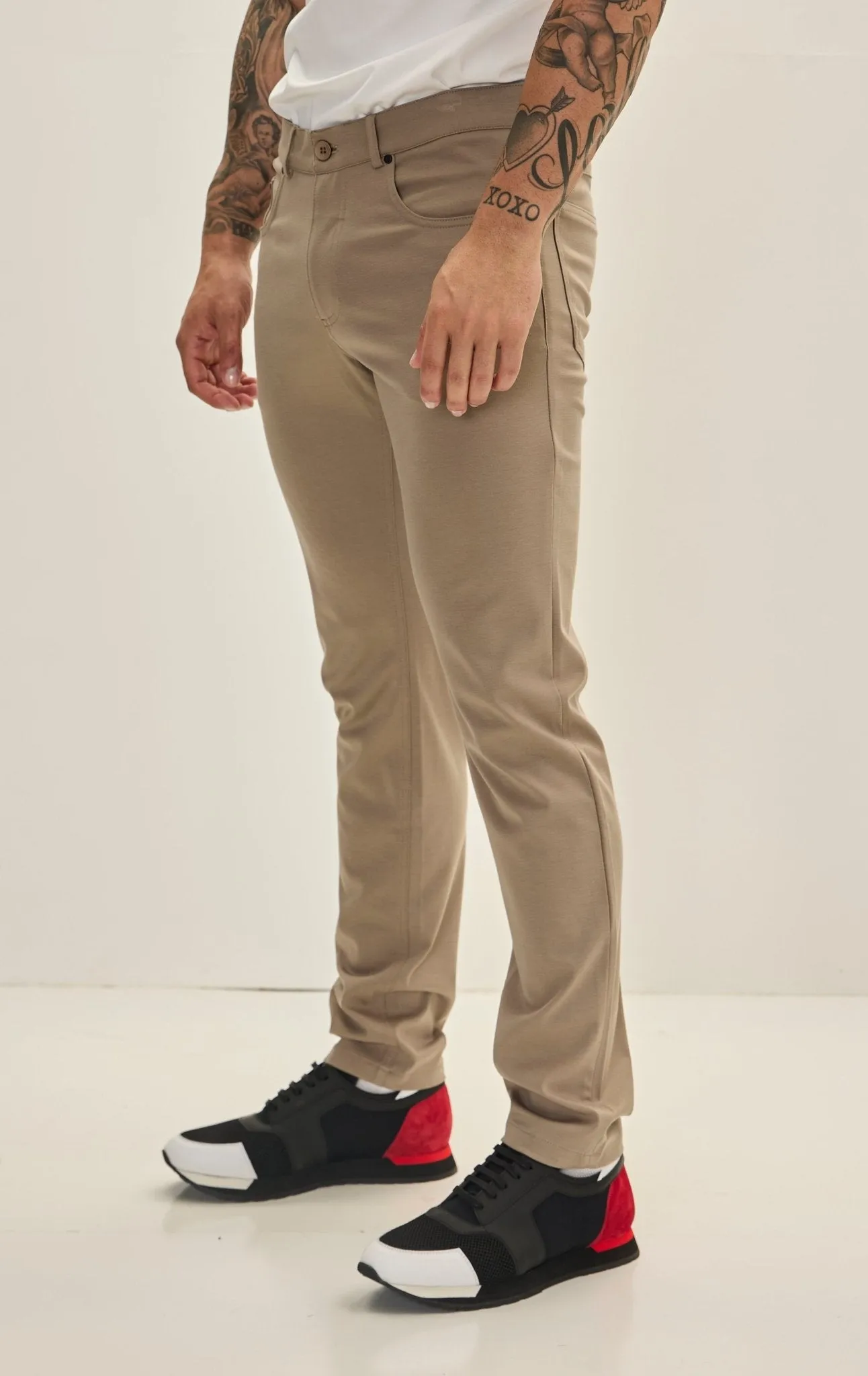 Lightweight Fitted Casual Pants - Sand