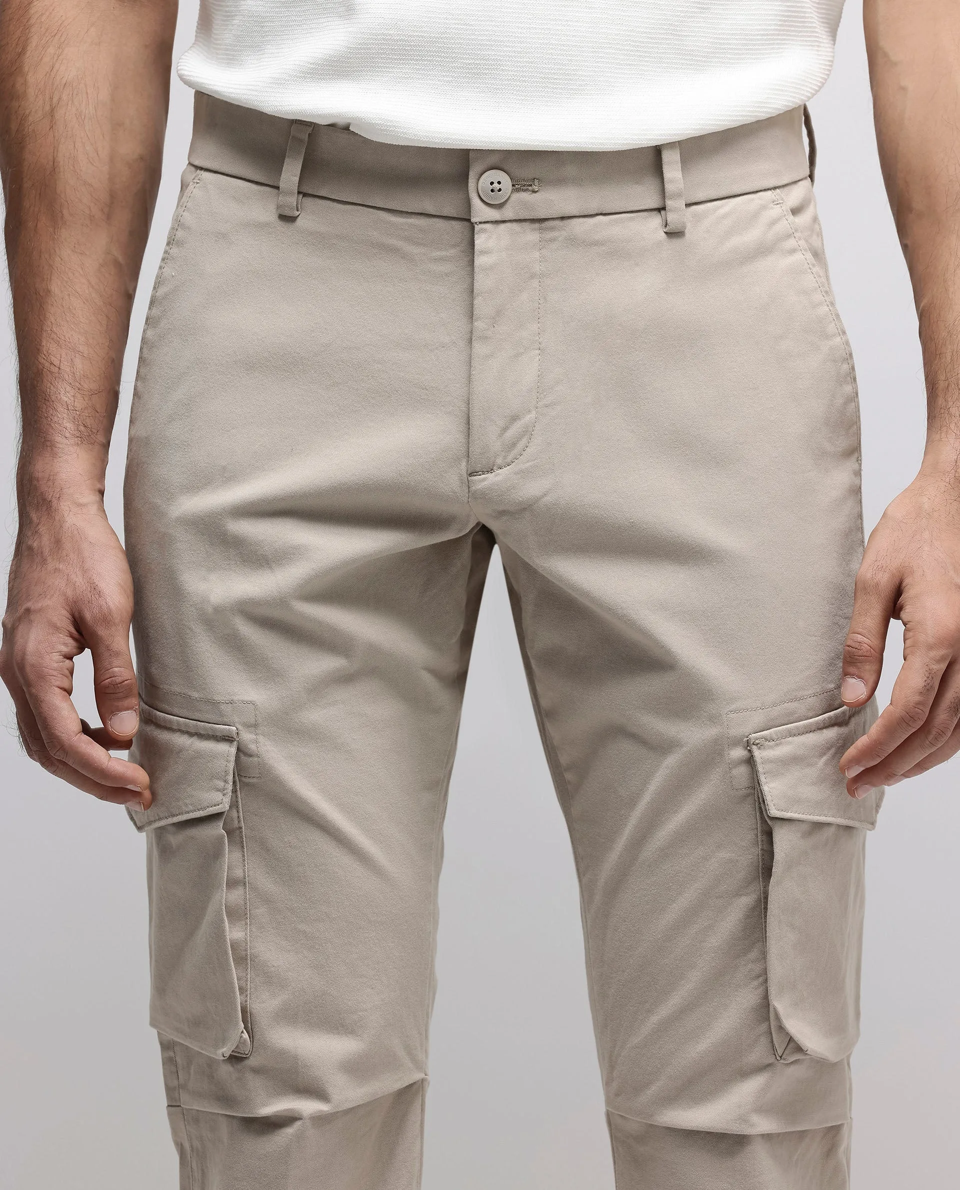 Rare Rabbit Men's Celu Beige Solid Mid-Rise Cargo Style Slim-Fit Trouser