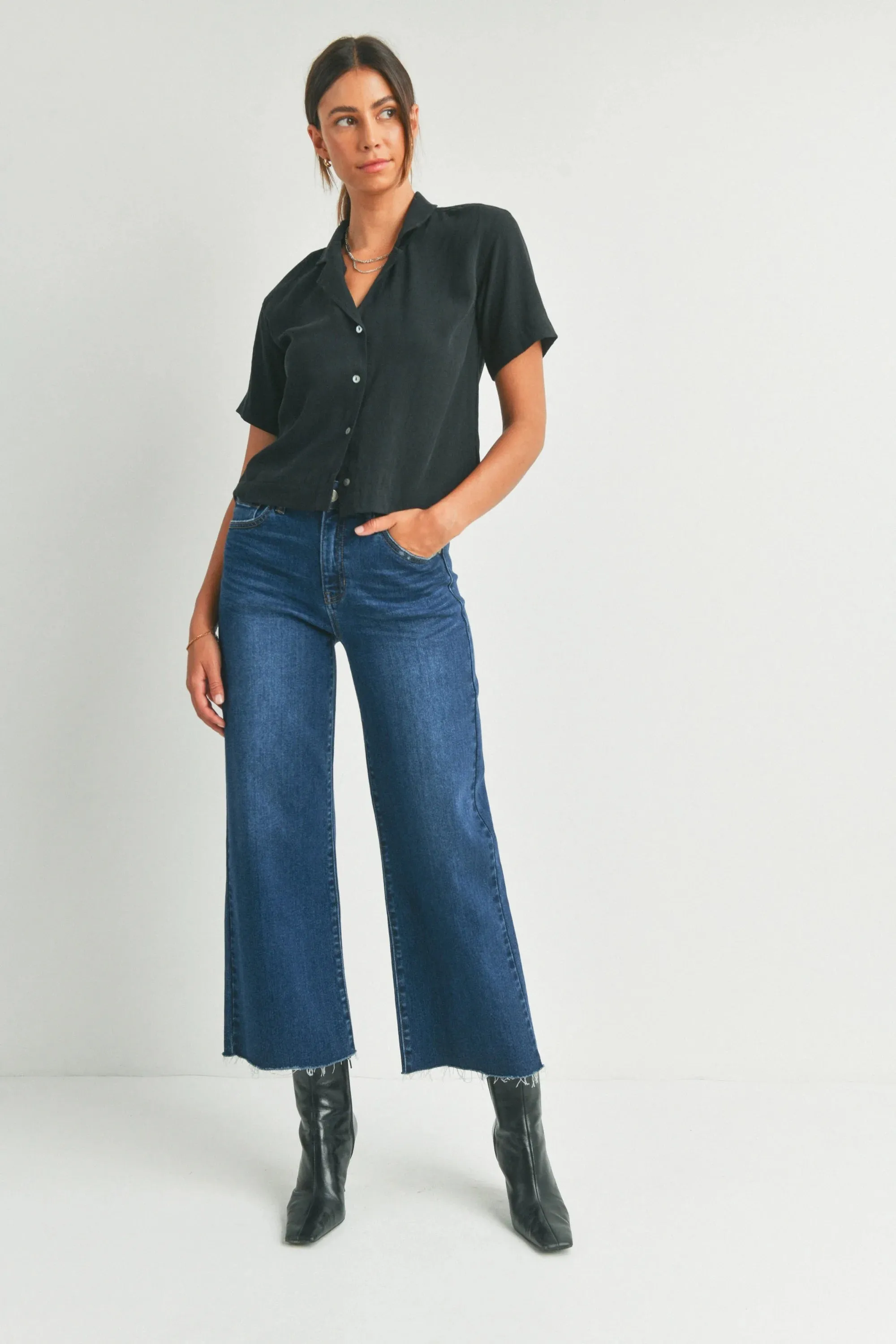 SLIM WIDE LEG DENIM JEANS WITH SCISSOR CUT HEM