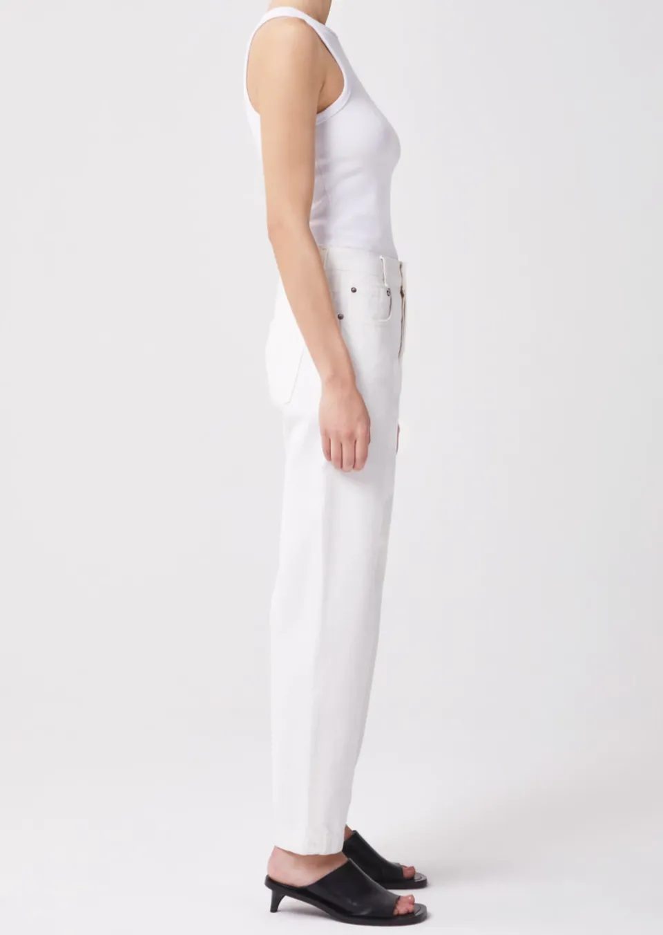 Tapered Baggy High-Rise Jeans - Drum (Off White)