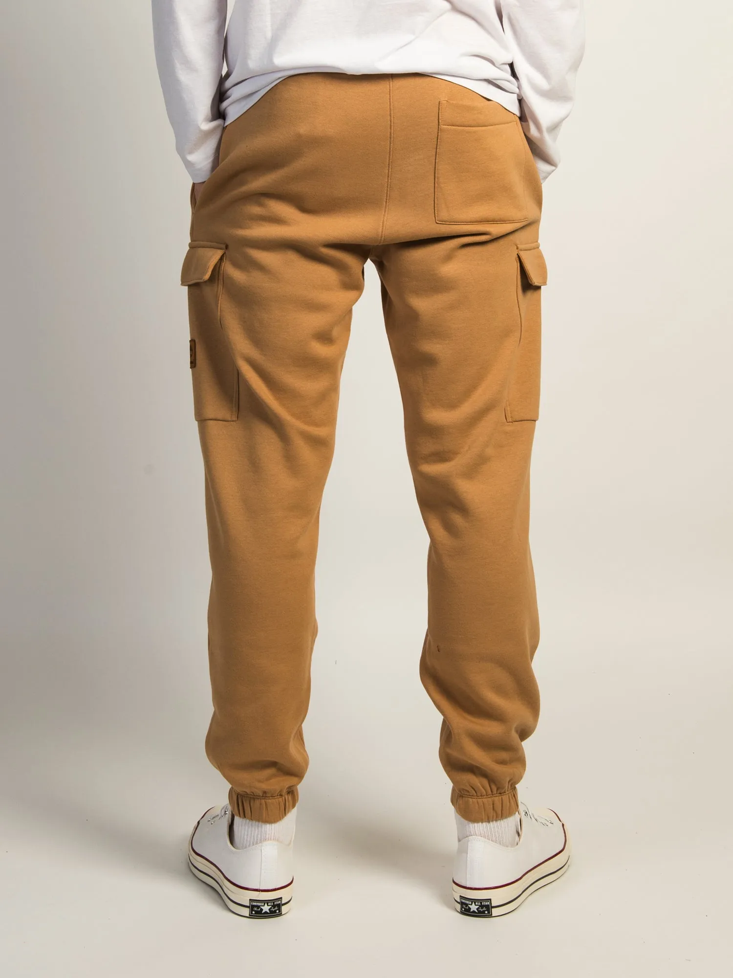 TIMBERLAND WOVEN BADGE CARGO SWEATPANTS