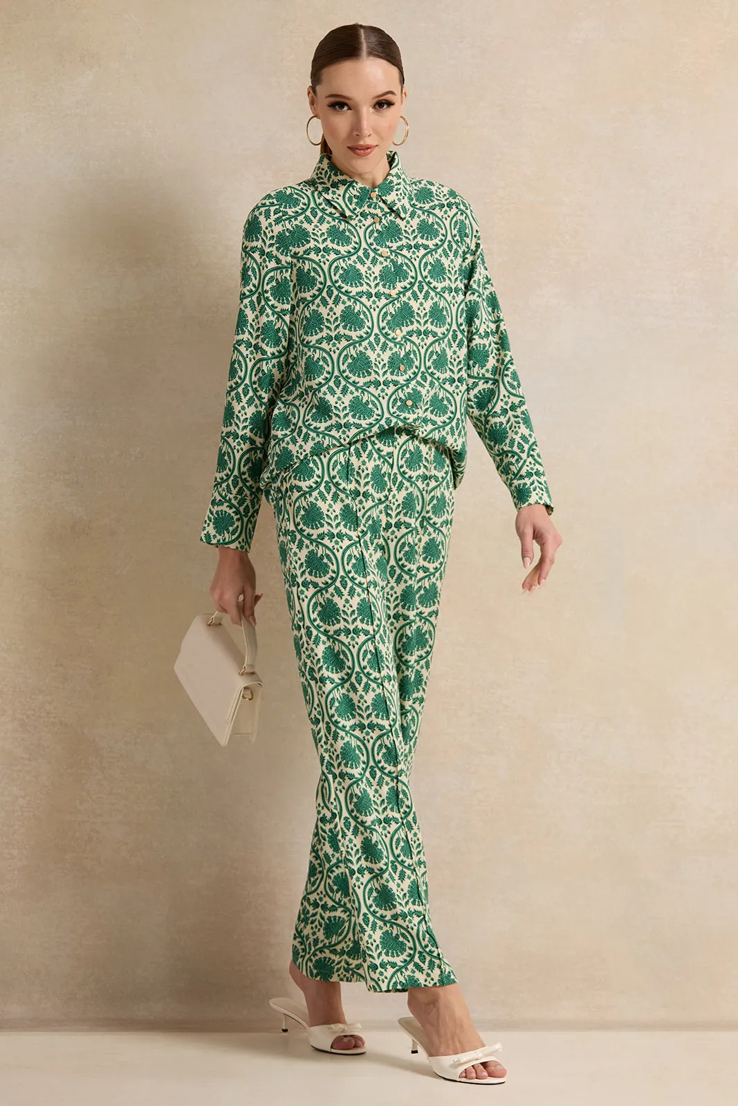 Women Green Printed Trousers